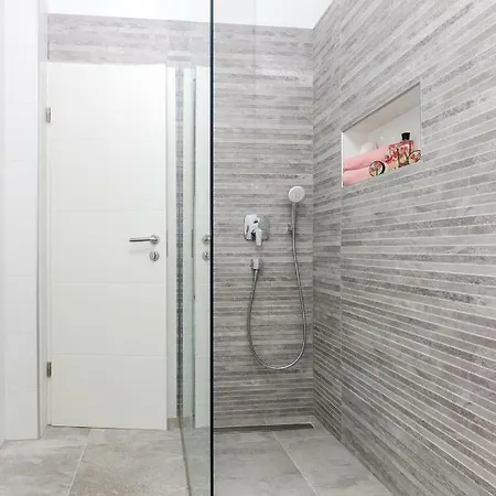 Apartament Andrea *